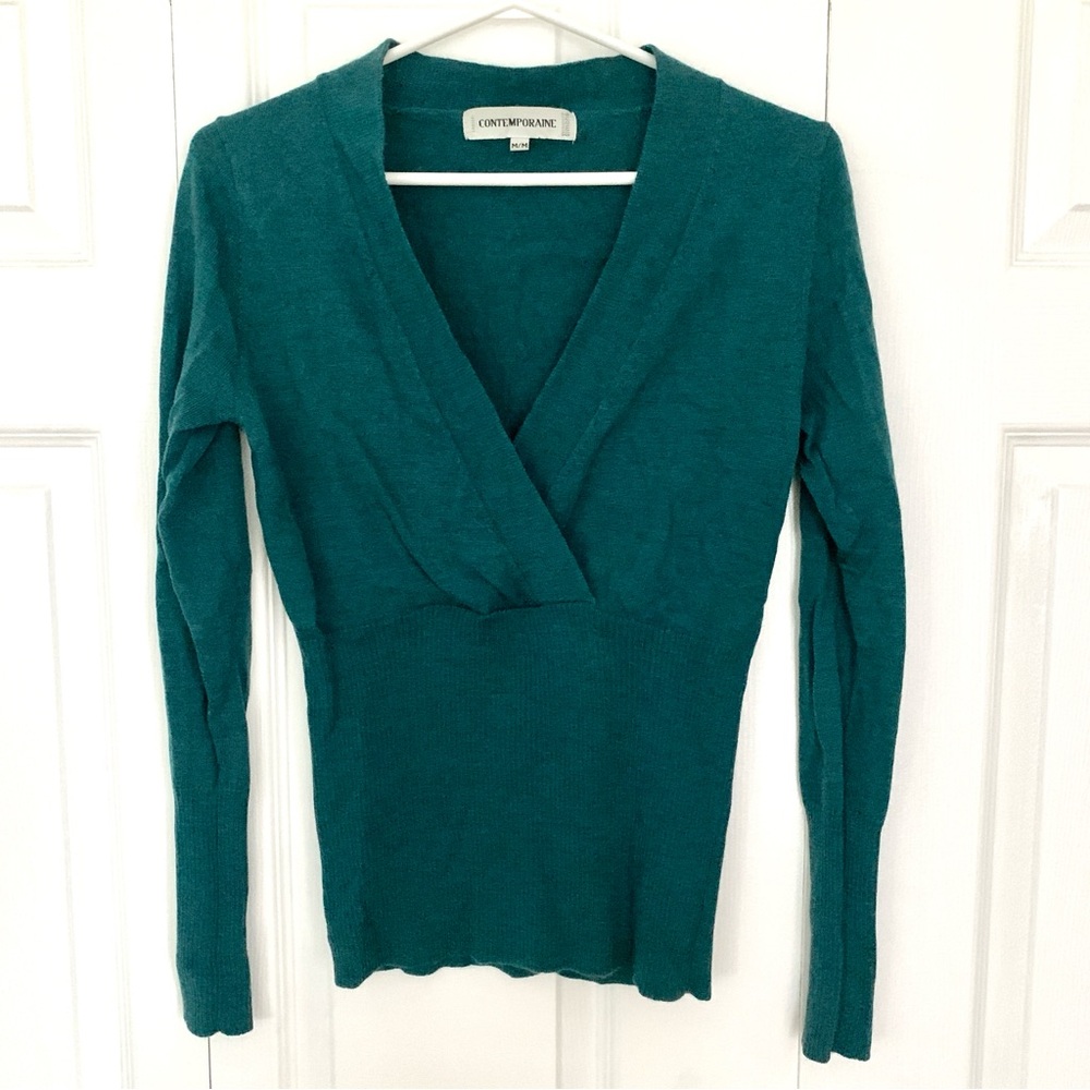 Elegant Teal V-Neck Blouse by